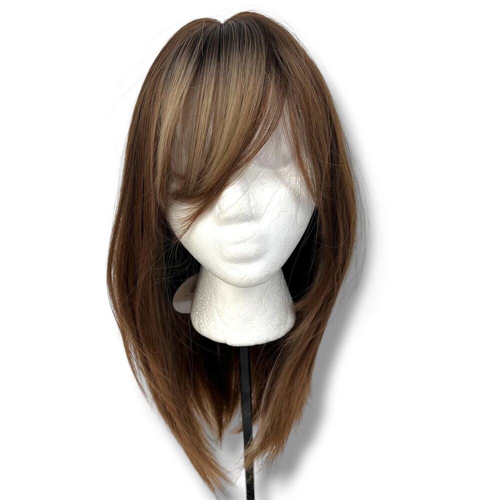 NWT Warm Brown Shoulder Length Layered Cut With Bangs & Blond Highlights